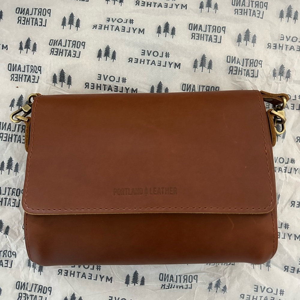 Portland leather metro crossbody